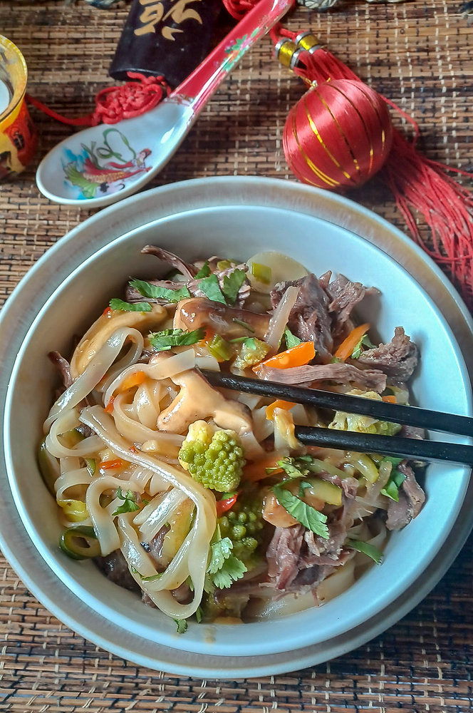 🍜 Wok de nouilles de riz sautées au bœuf (Stir-Fried Rice Noodles with Beef)🍜