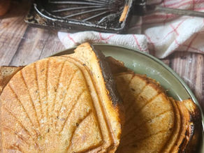 🌞 Croque-monsieur d’été au pesto, tomates juteuses & emmental