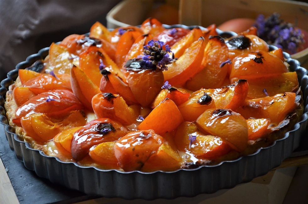 🍑✨ Tarte aux abricots rôtis & crème pâtissière à la lavande du jardin