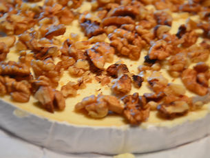 Fromage de Brie farci aux noix