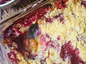 Crumble aux deux pêches : pêche de vigne & pêche jaune 🍑
