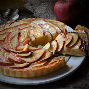 🥧 Tarte aux pommes sur compote — La recette de Grand‑mère
