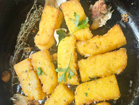 🌾 Polenta à poêler : une recette croustillante et savoureuse à découvrir