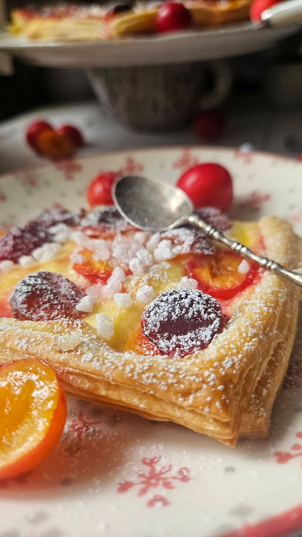 🌿 Feuilletés aux petites prunes du jardin