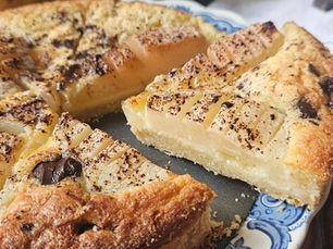 🥧 La version rustique : tarte amandine poire et chocolat sur pâte sablée
