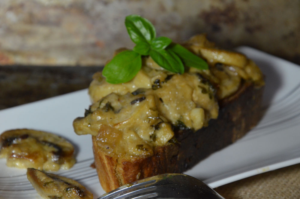 Croûte aux champignons