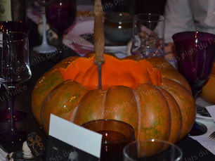 Brouet de citrouille en chaudron pour Halloween