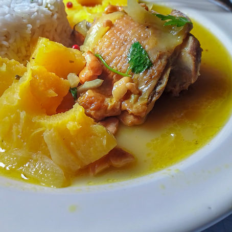 🥥 Poulet à l’Ananas et au Lait de Coco : douceur tropicale dans la cocotte