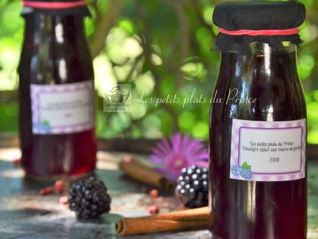 Vinaigre de mûres épicé maison : l’élixir gourmand de l’été
