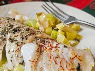 Dos de cabillaud au four, fondue de poireaux au safran