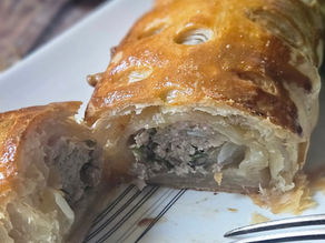 🥐 Friands à la saucisse express – Une recette antigaspi savoureuse et croustillante