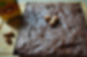 Brownie vegan très gourmand à la <mark style="font-style:italic;">courgette et aux noisettes