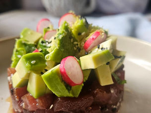 🐟 Tartare de thon rouge, avocat & radis rose