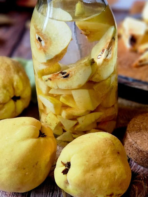 🍹 Rhum arrangé aux coings : une touche automnale pour vos apéritifs