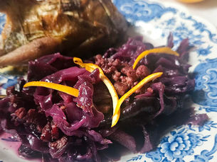 ✨ Chou rouge braisé aux lardons et à l’orange : un accompagnement festif aux saveurs de Noël