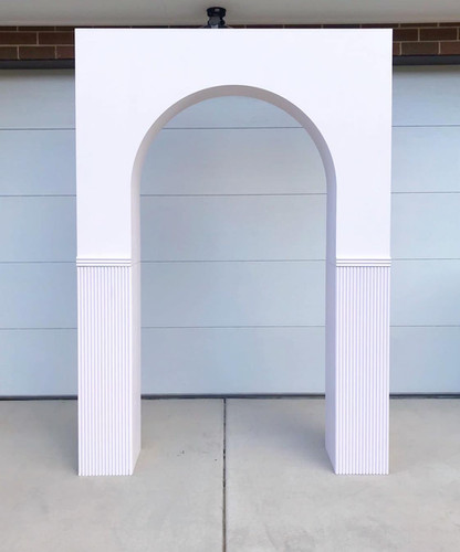 3D ripple arch | Props & Roses