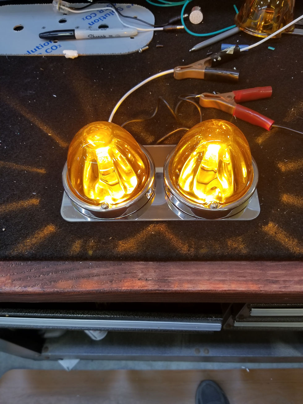 Kw 97-05 cab center dome light