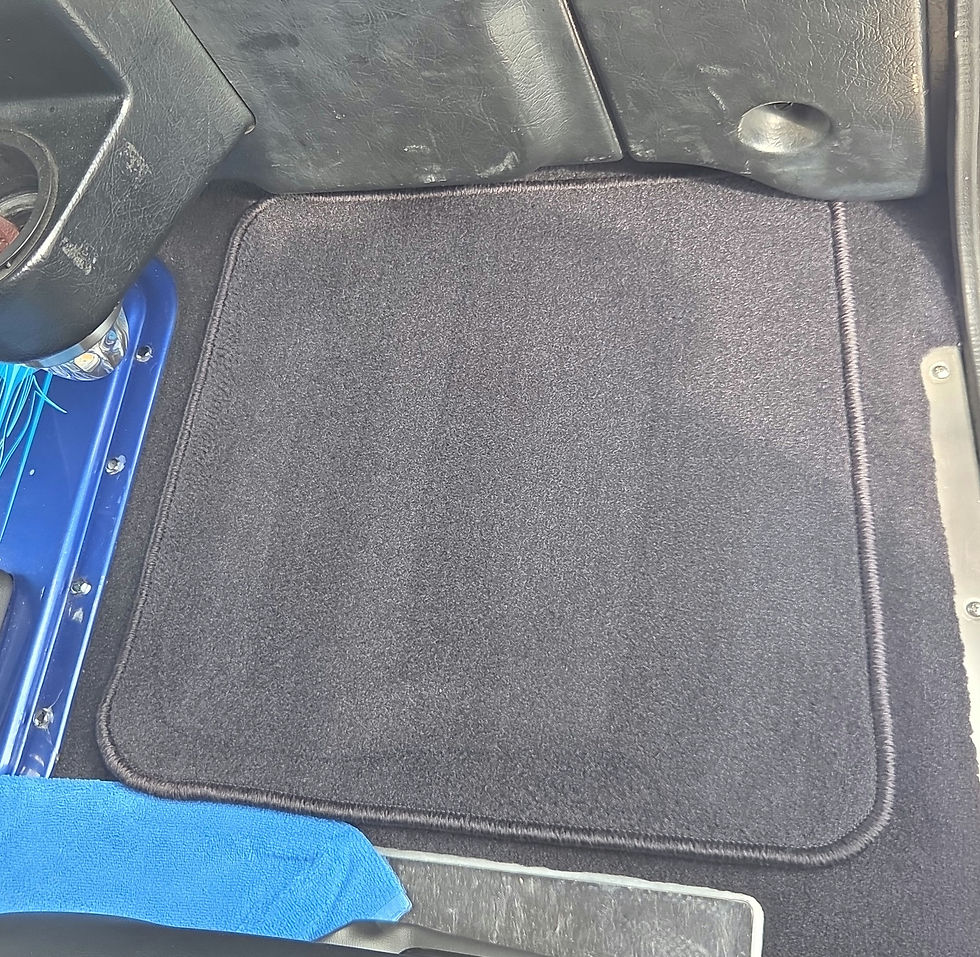 Thumbnail: Peterbilt 379 Carpet Floor Mat