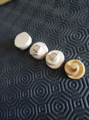 Evolution fabrication pendentifs.jpg