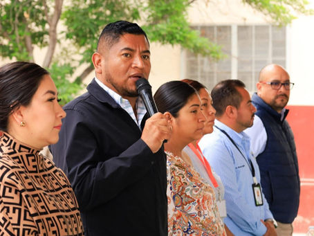 El presidente municipal de Villa de Reyes reconoció a estudiantes destacados de la Telesecundaria Venustiano Carranza