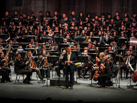 Ovación de pie y teatro lleno en el Concierto de Año Nuevo de la OSSLP