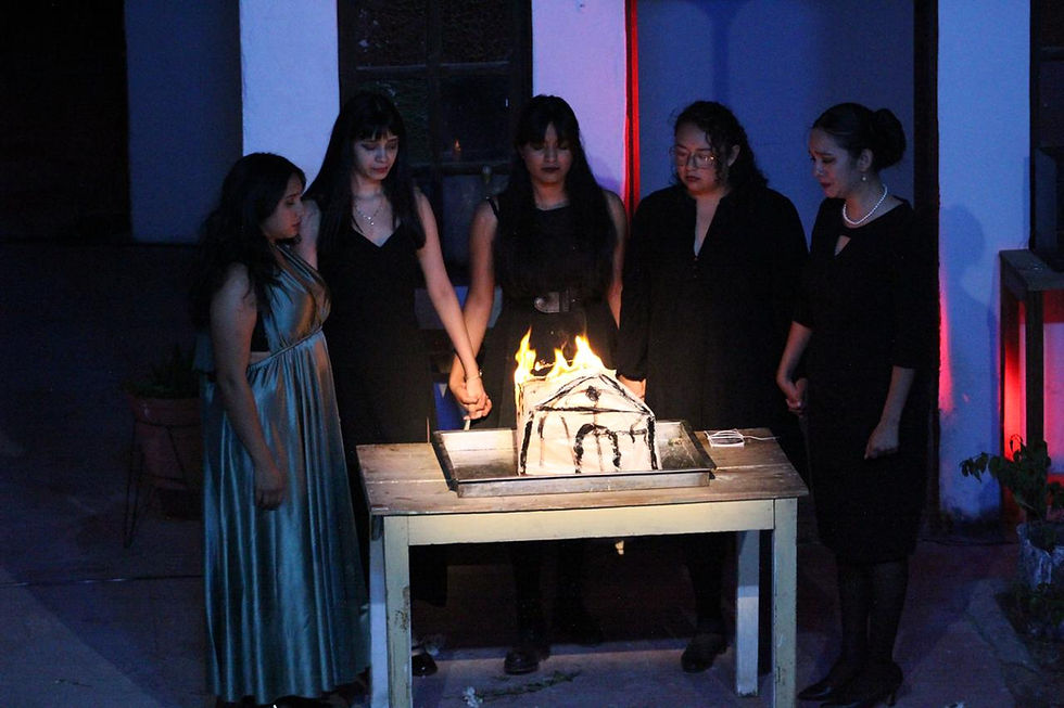 "El teatro es magia y, mientras haya dos personas, el teatro va a seguir": Cristel Romo destaca la apuesta de Lobas Teatro por la escena independiente