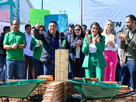 Gobierno del Estado entregó cancha de fútbol e inició la construcción de un gimnasio en el Tec Superior