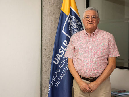 Investigador de la UASLP es premiado por el Conahcyt