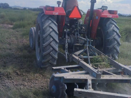 “Mujeres al Tractor” rompe paradigmas y fortalece la economía rural en San Luis Capital