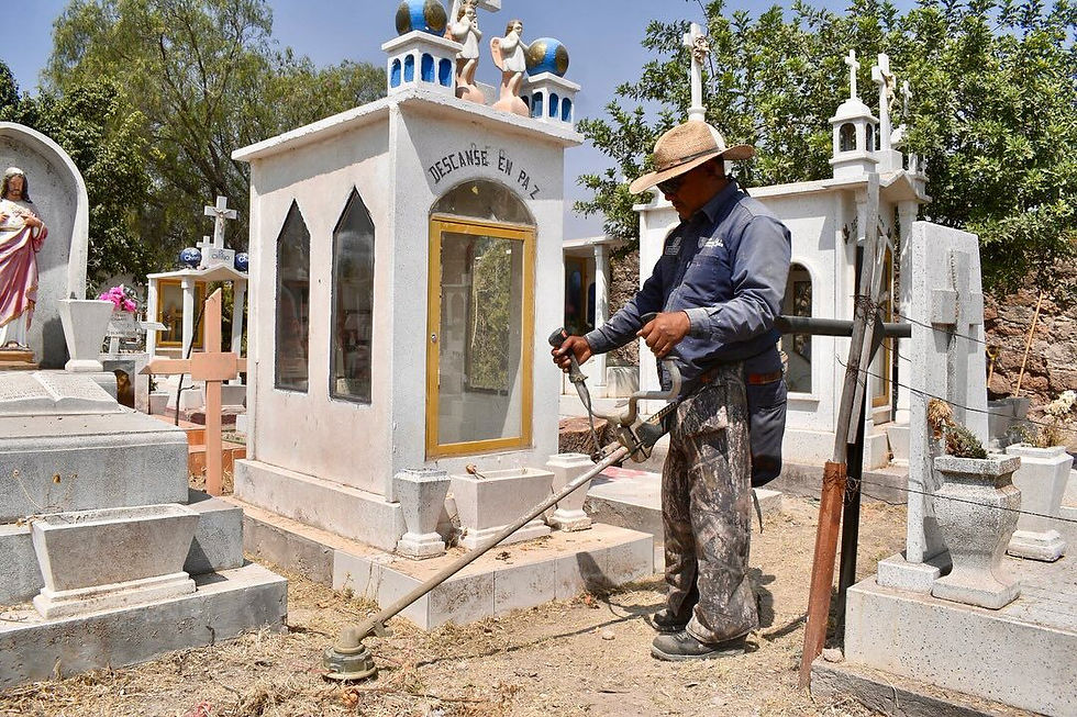 Gobierno de la Capital intensifica limpieza y alumbrado en panteones municipales por el Día de las Madres