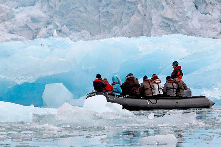 greenland-iceberg-zodiac-short.jpg