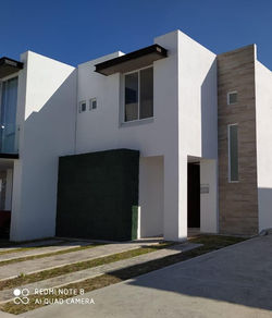 28a5d980-8a28-4110-acc7-364f6368d8dd