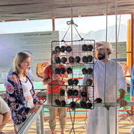 Jak powstają perły hodowlane, Farma pereł, Ras Al Khaimah, ZEA, Adventurous Camel