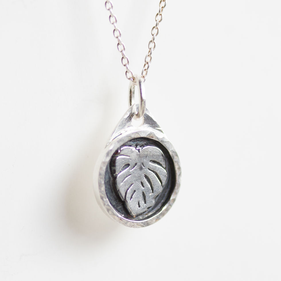 Thumbnail: Monstera - plant inspired necklace with a monstera leaf
