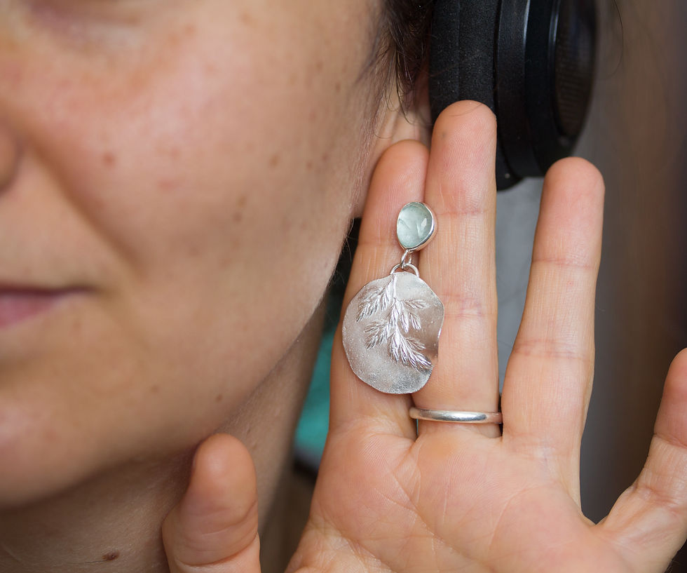 Thumbnail: Nature inspired earrings with milky blue aquamarines