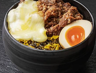 台湾チーズ牛すじ丼.png