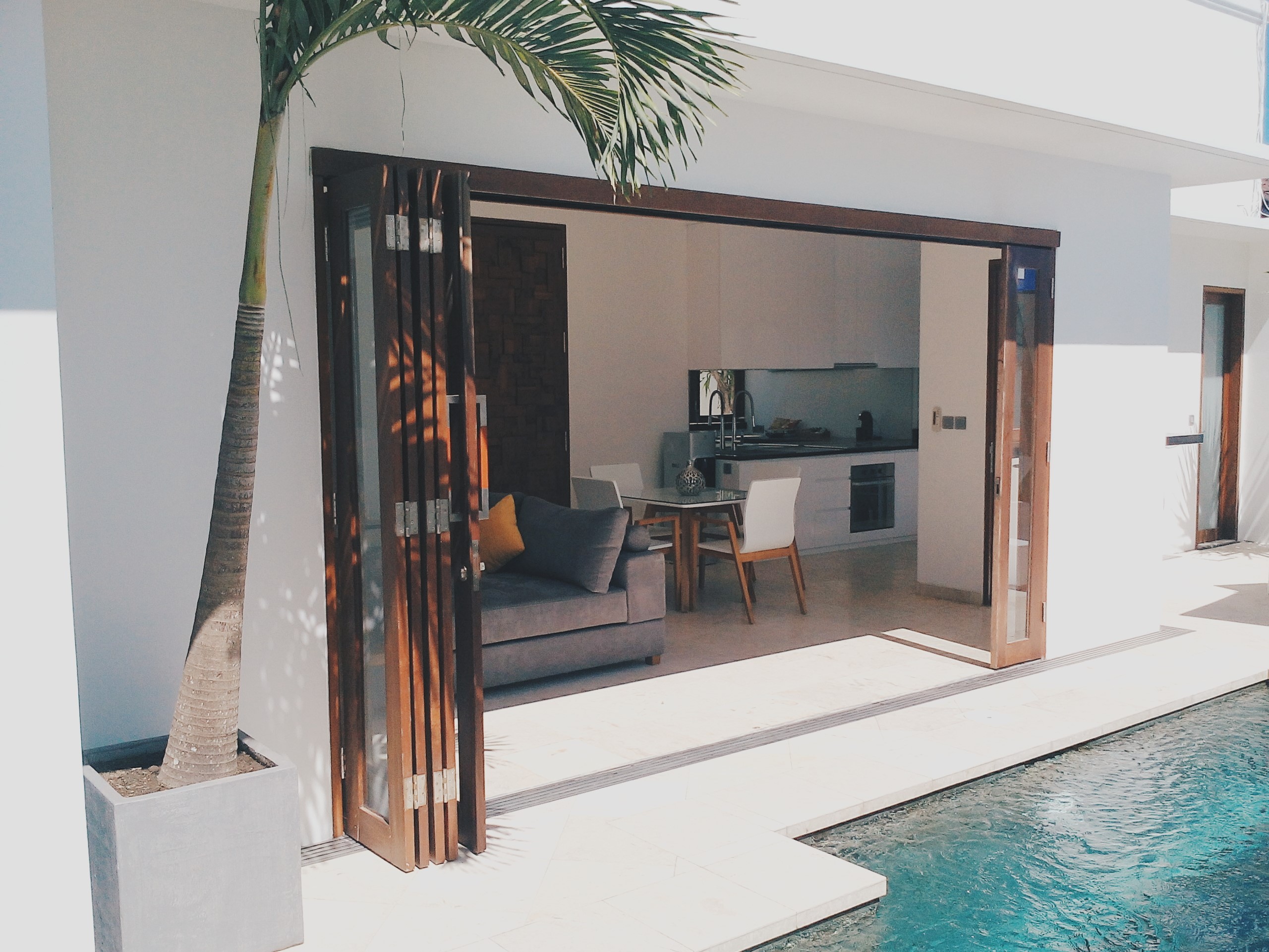 External View to Lounge Room