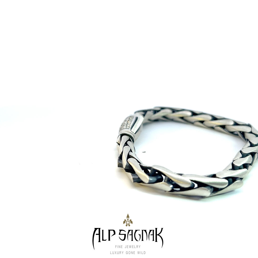 Thumbnail: Alp Sagnak 925K Silver Bullet Clasp Snake Bracelet With Diamonds