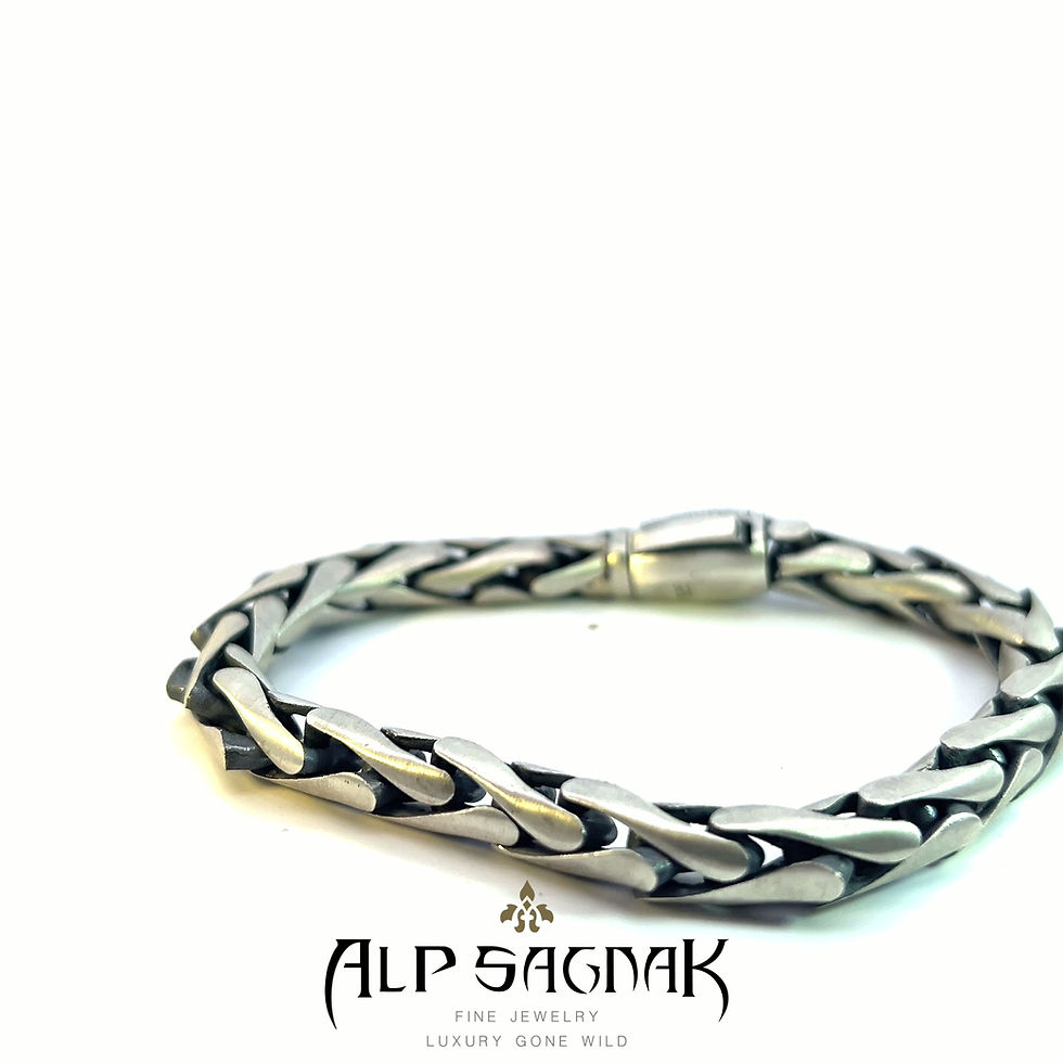 Thumbnail: Alp Sagnak 925K Silver Bullet Clasp Snake Bracelet With Diamonds
