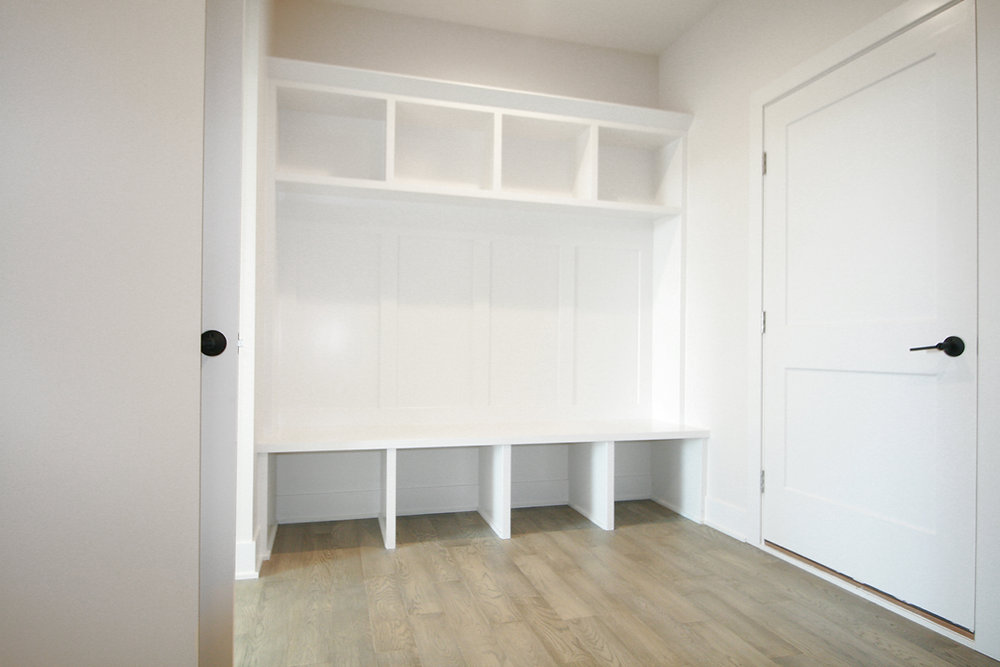 Home Builders Advice For The Best Mudroom Locker Design