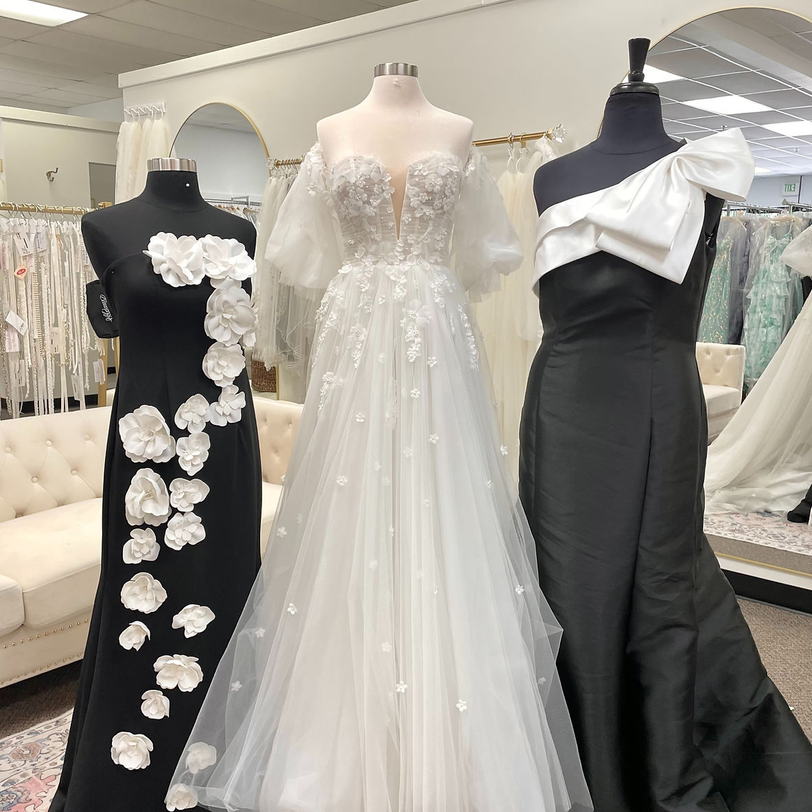 Black white bridal party.jpg