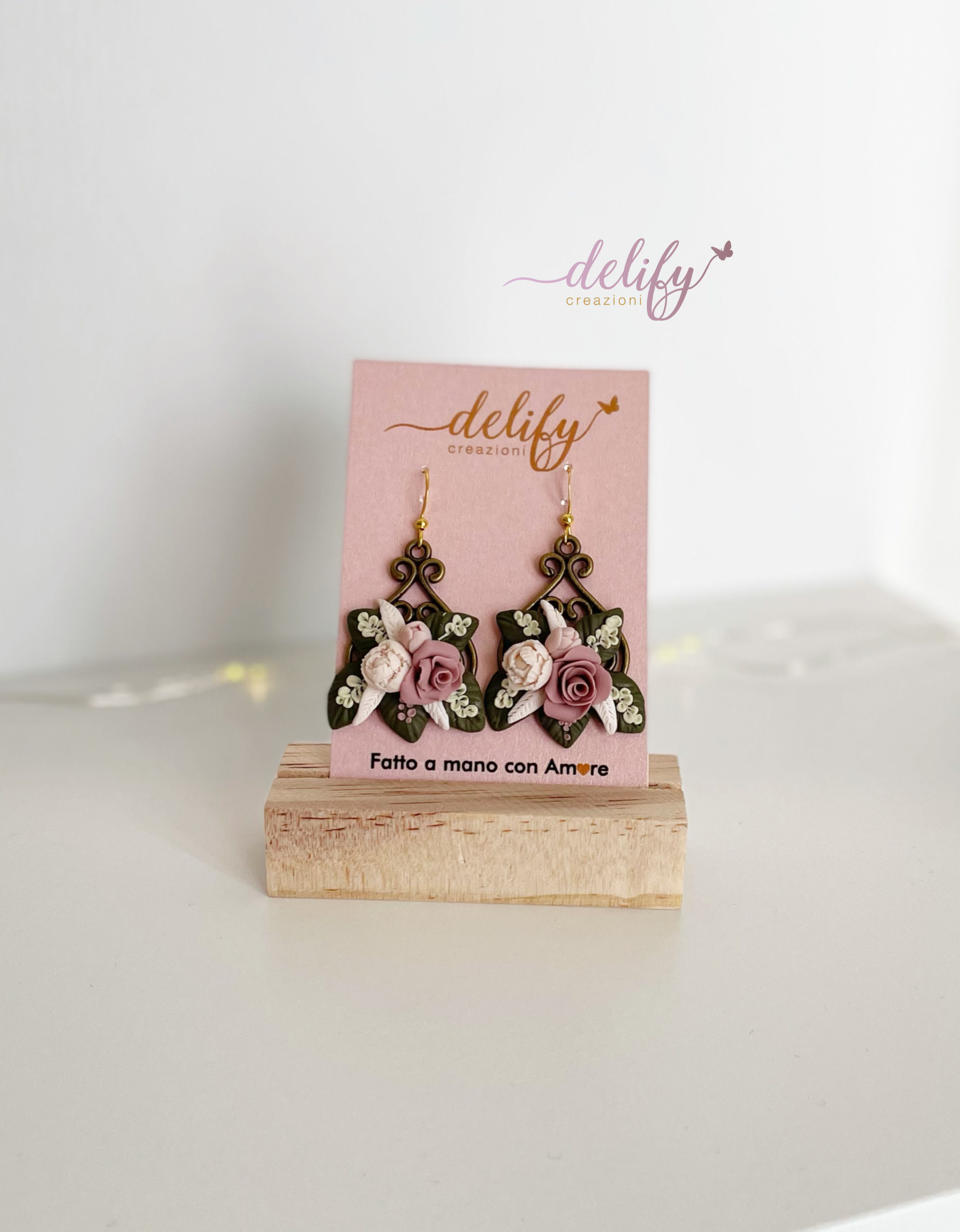 Orecchini floreali con filigrana bronzo