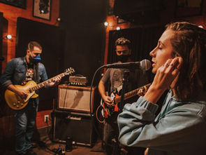 BERILO FAZ PEGAR FOGO NO SEU PRIMEIRO SHOW AUTORAL