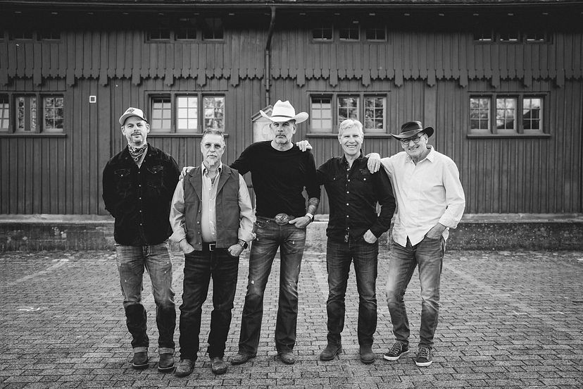 NadaCowboys_WebsiteShoot_BW-4.jpg