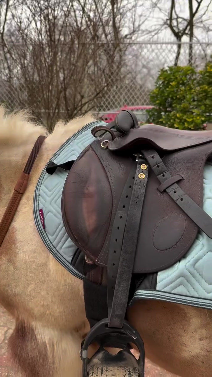 Thumbnail: Bonnet Mini Apricot - LeMieux