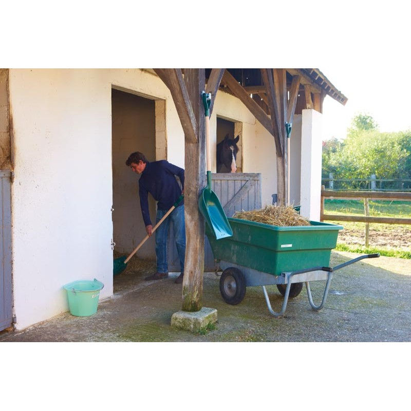 Thumbnail: Grattoir d'Écurie avec Poignée - La Gée