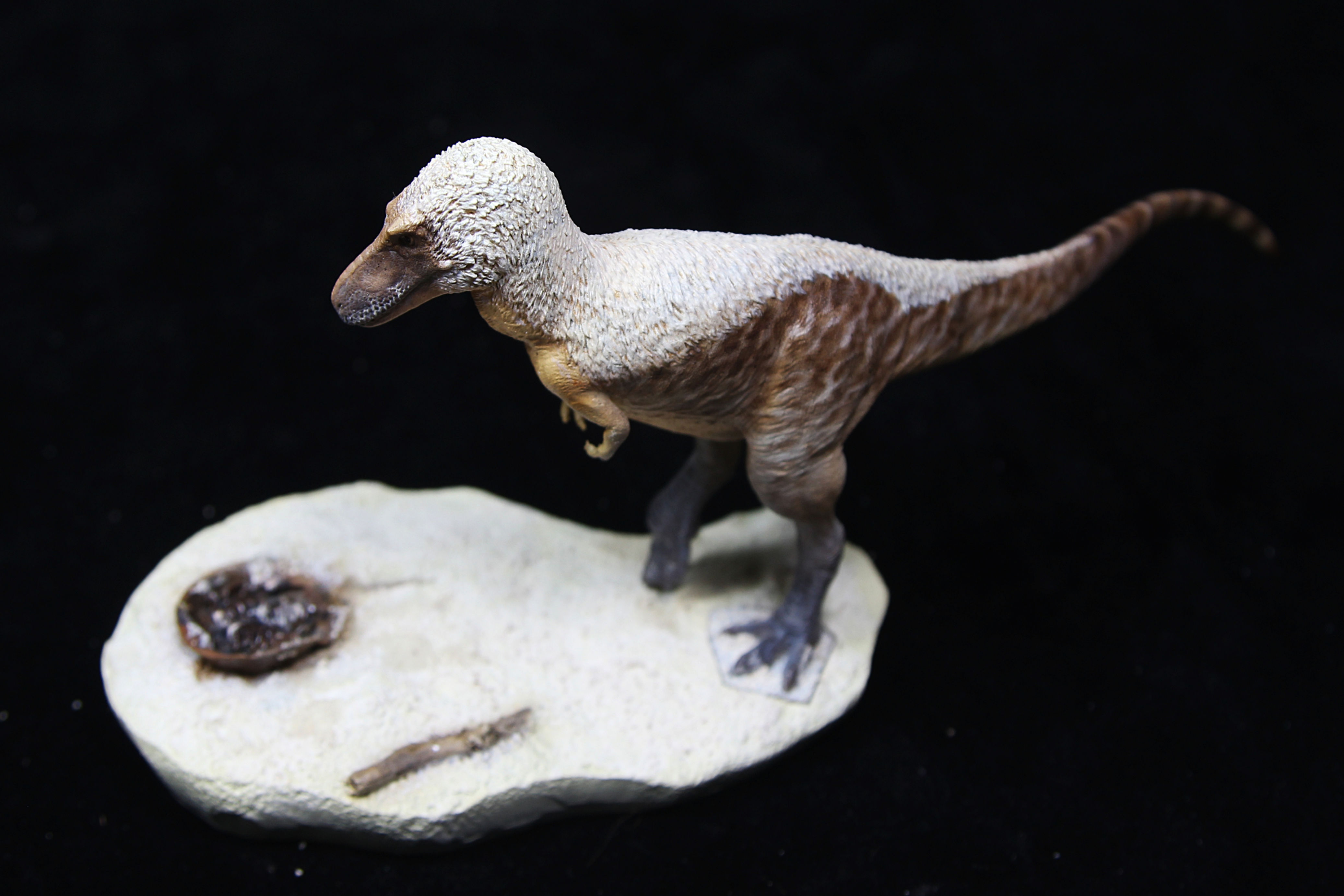 Juvenile T. rex - De CLAY Studio