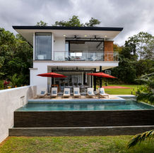 Relax in our infinity pool surrounded by lush Uvita jungle. Enjoy peaceful tropical views, soothing sounds of nature, and unforgettable sunsets as the pool blends seamlessly with the landscape. A private, serene escape perfect for unwinding.