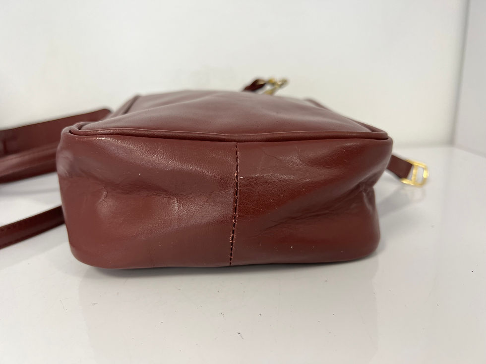 Thumbnail: Cartier Vintage Red Leather Crossbody Bag