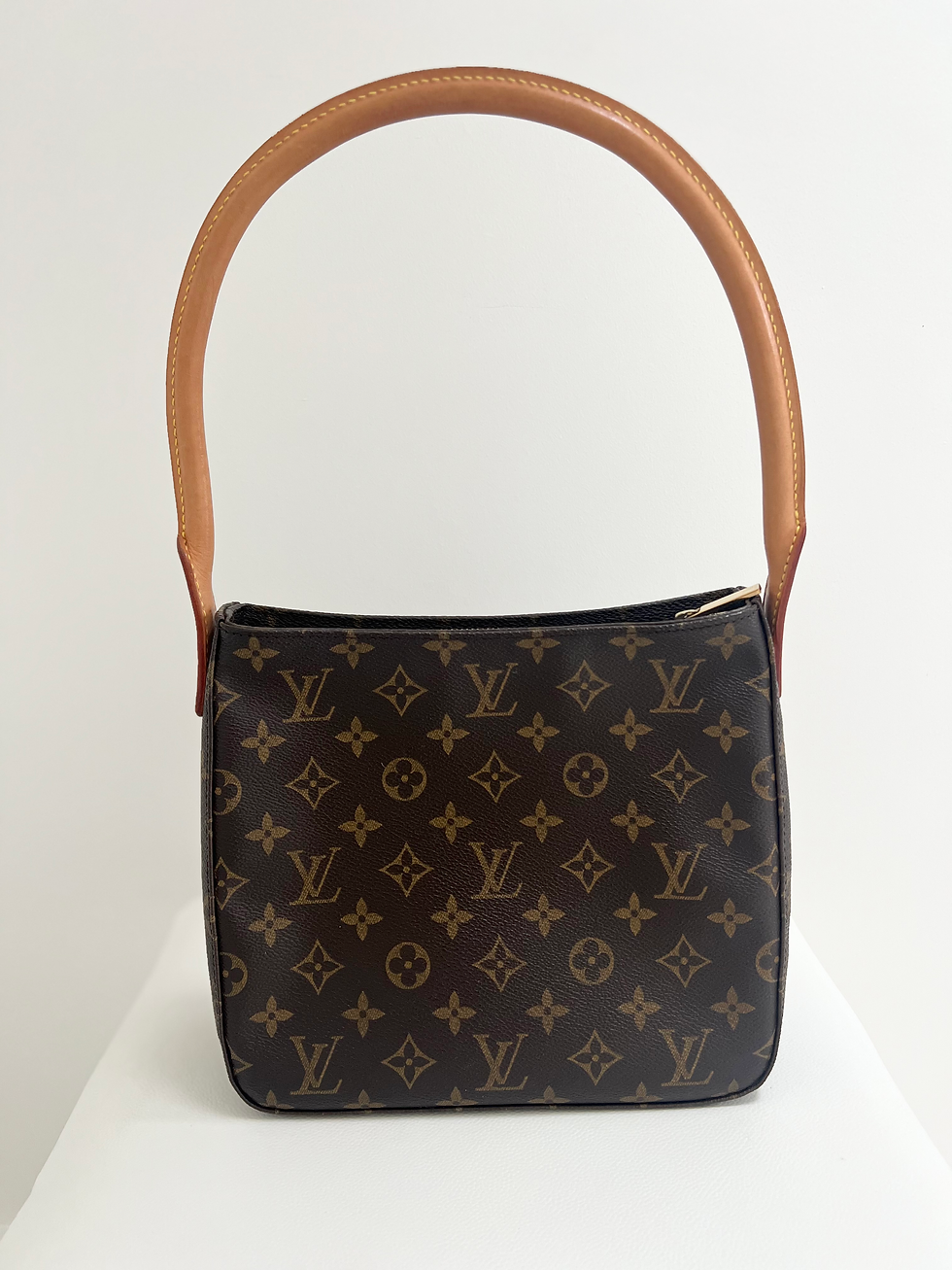 Thumbnail: Louis Vuitton Looping MM Shoulder Bag